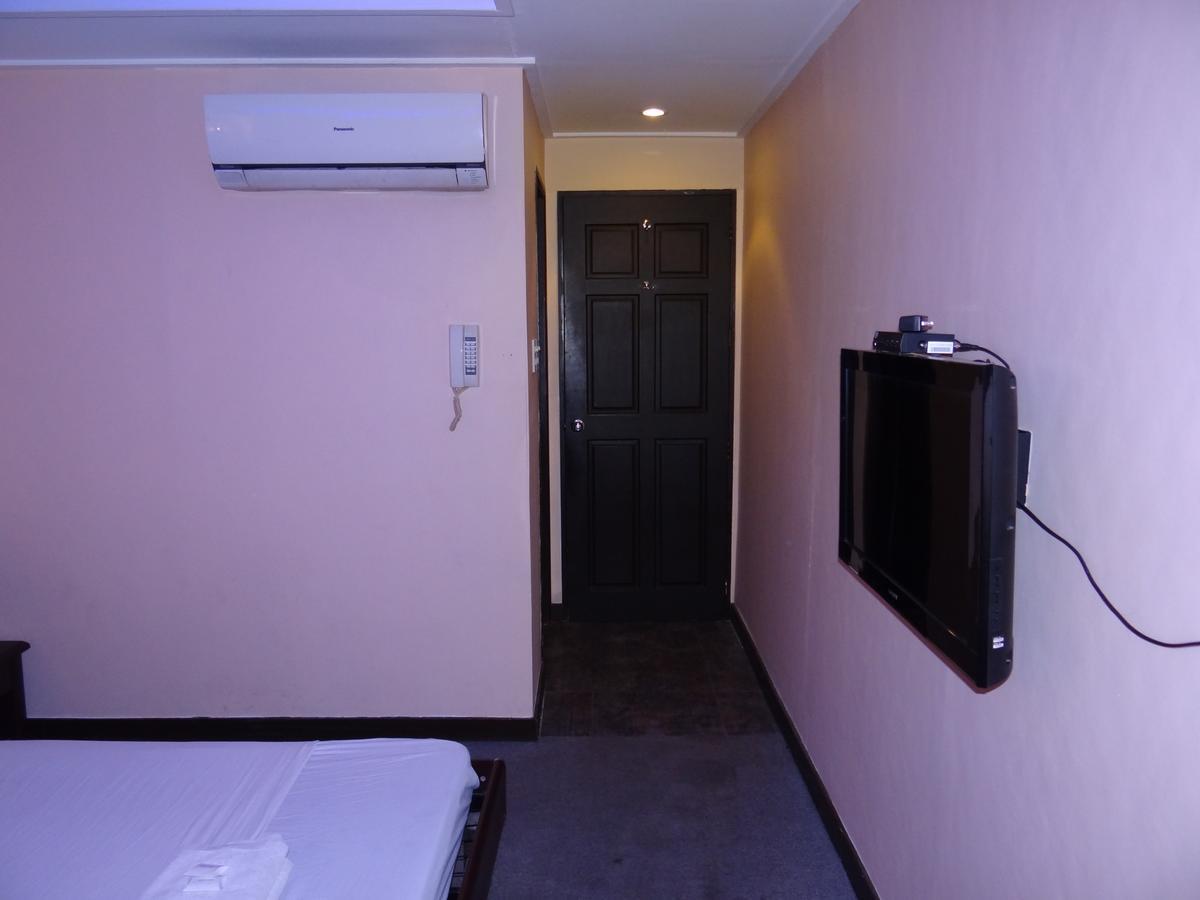 Elegance Guesthouse Pasay Luaran gambar